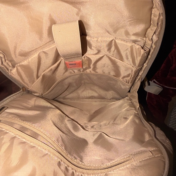 Quilted Cream Backpack - Picture 4 of 5